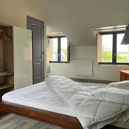 Maison En Pierre Dans La Hague Holiday home *